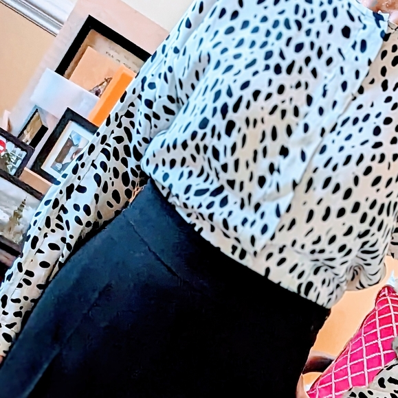 Vintage 1980's Oleg Cassini Blouse - Picture 4 of 11